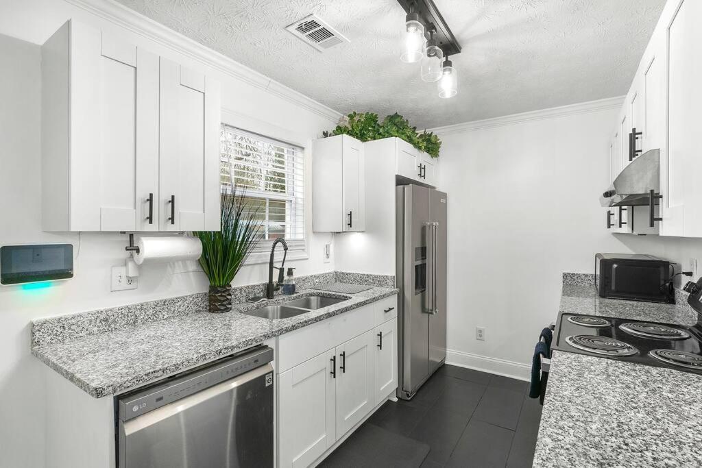 Modern 3Bd,2Ba Townhome Near Stadiums In Metro-Atl Atlanta Dış mekan fotoğraf